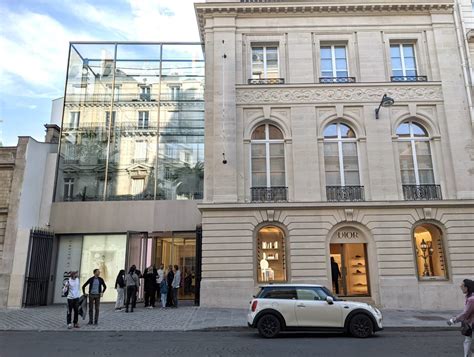 dior museum opening hours|how long is la galerie dior.